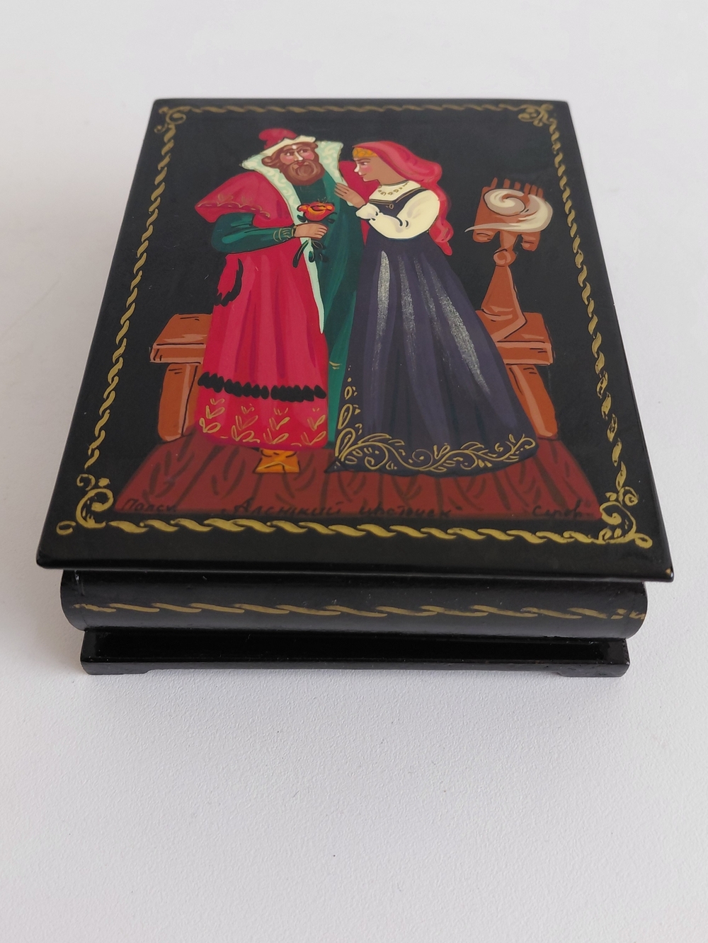 Russian Wood Art Palech Laquerware Trinket Box Scralet Flower